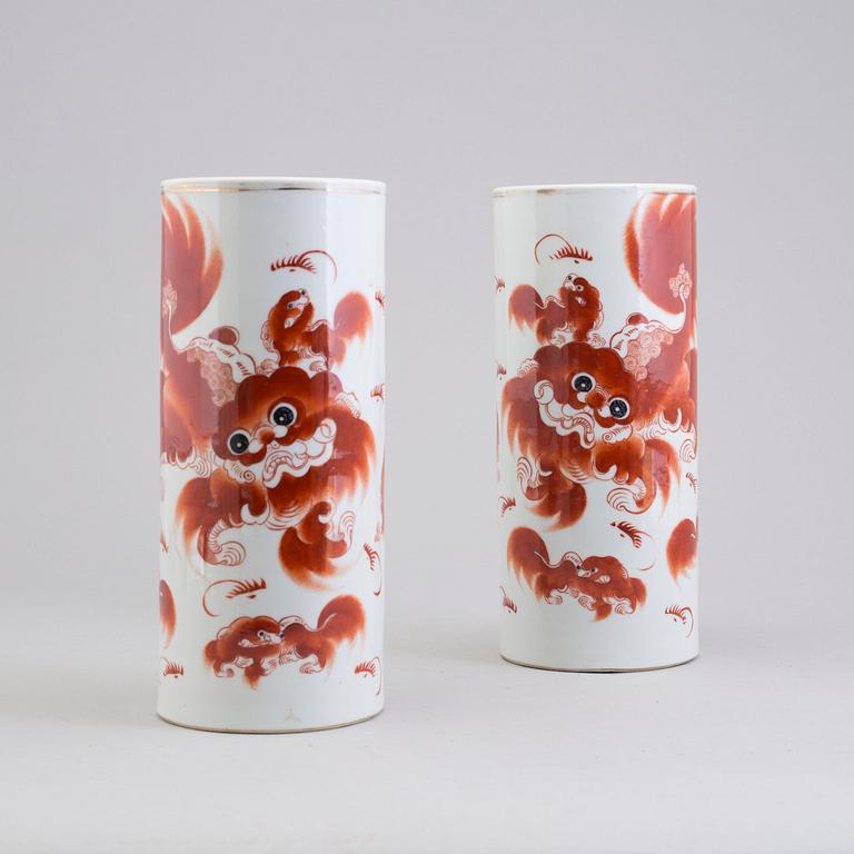 A pair of early 20th century Chinese porcelain vases.