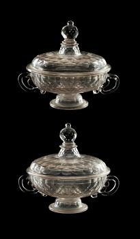 A pair of cut glas butter tureens with cover, 18th Century.