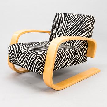 ALVAR AALTO, an early 1990's '400' armchair for Artek.