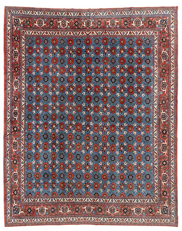 A semiantique Veramin carpet, c. 408 x 328 cm.