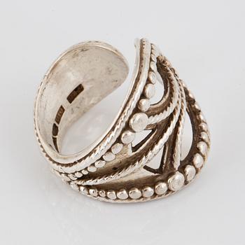 ROSA TAIKON, ring, silver.