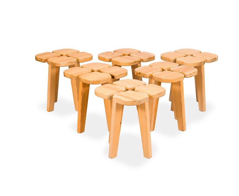 RAUNI PEIPPO, Pallar, 6 st, "Apila" (Fyrklöver) Oy Stockmann Ab, Kervo Snickerifabrik.