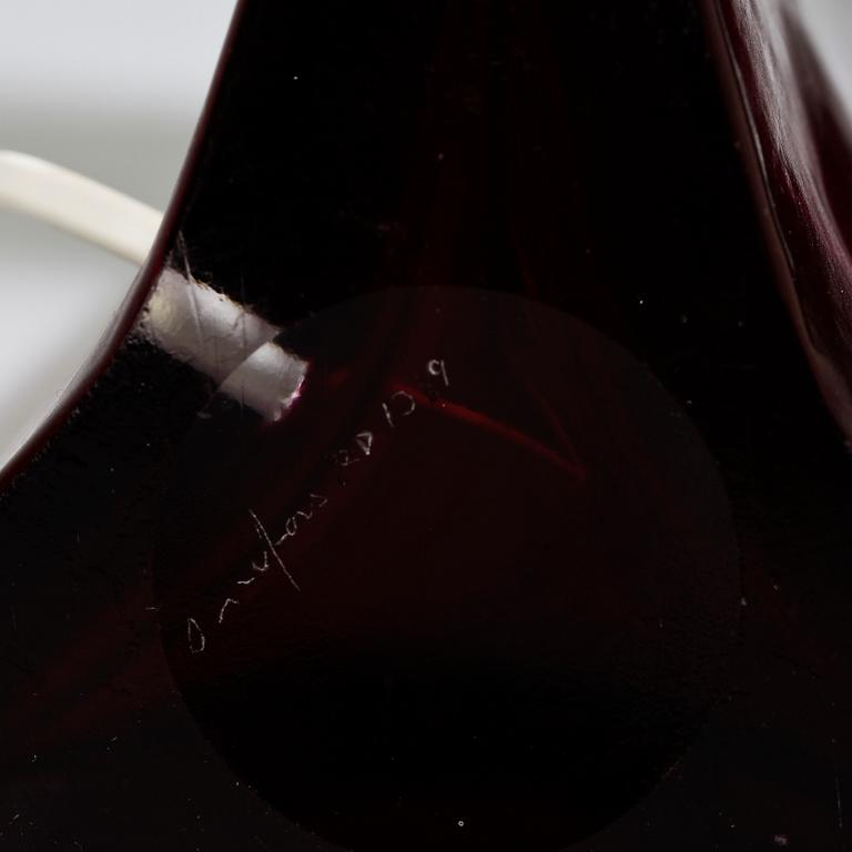 BORDSLAMPOR, ett par, glas, Carl Fagerlund, Orrefors. 1900-talets andra hälft.