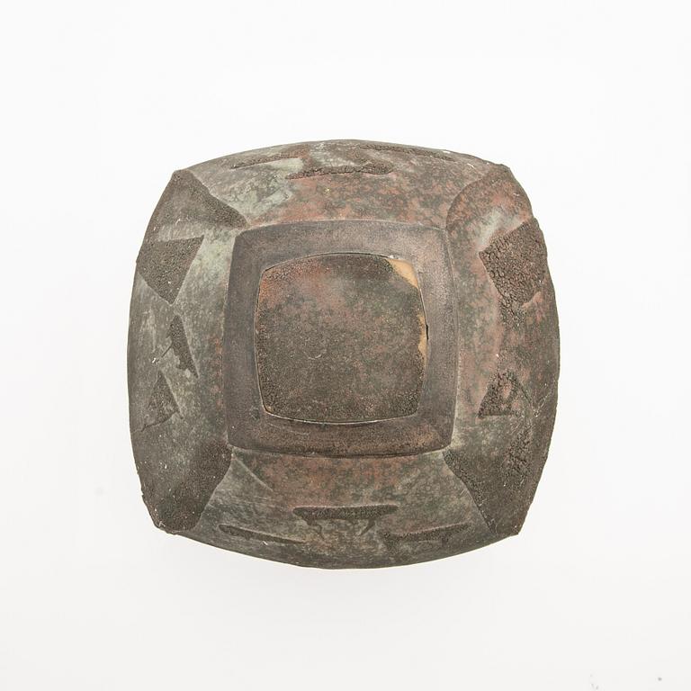 Steen Kepp, Lidded urns.