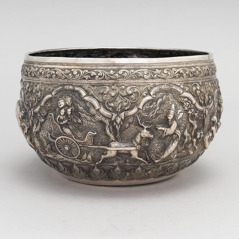 An early 20th-century silver bowl from Sri Lanka/ India.