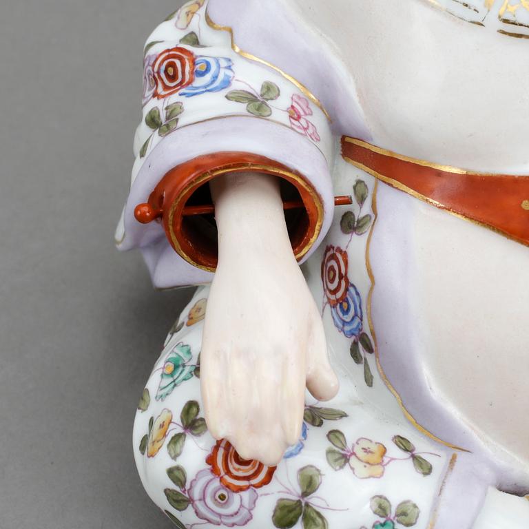 NICKEDOCKA, porslin, meissenlikande märke, 1900-tal.