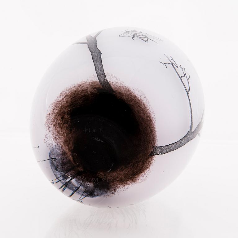 ELLA VARVIO, vas/ glasskulptur, signerad Ella Varvio 2017.