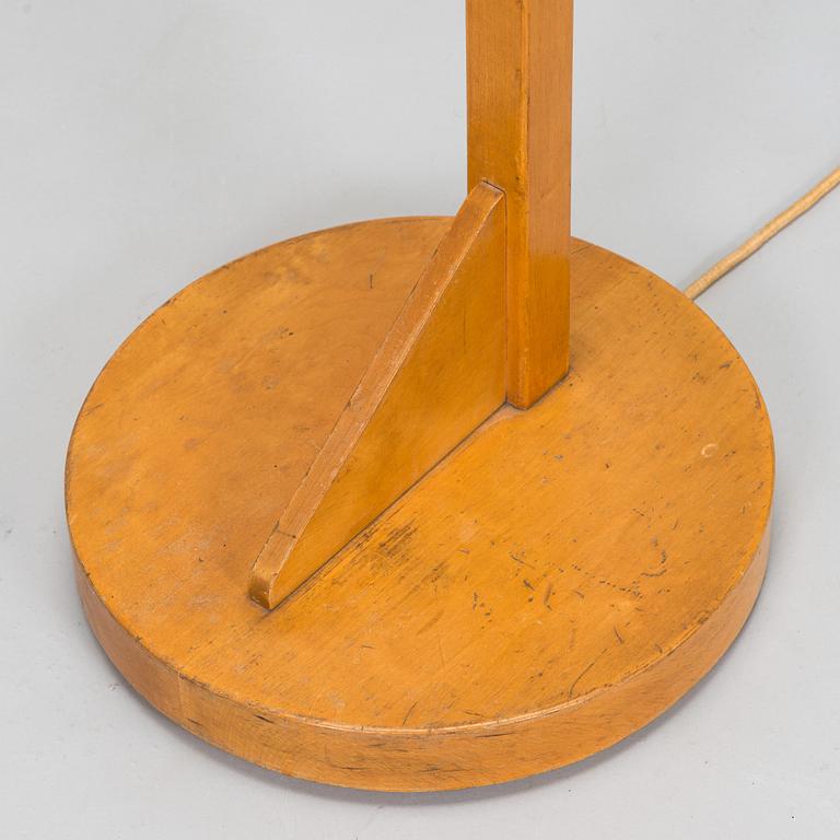 Aino Aalto, golvlampa, modell 806A tillverkare Oy Taito Ab. 1940-tal.