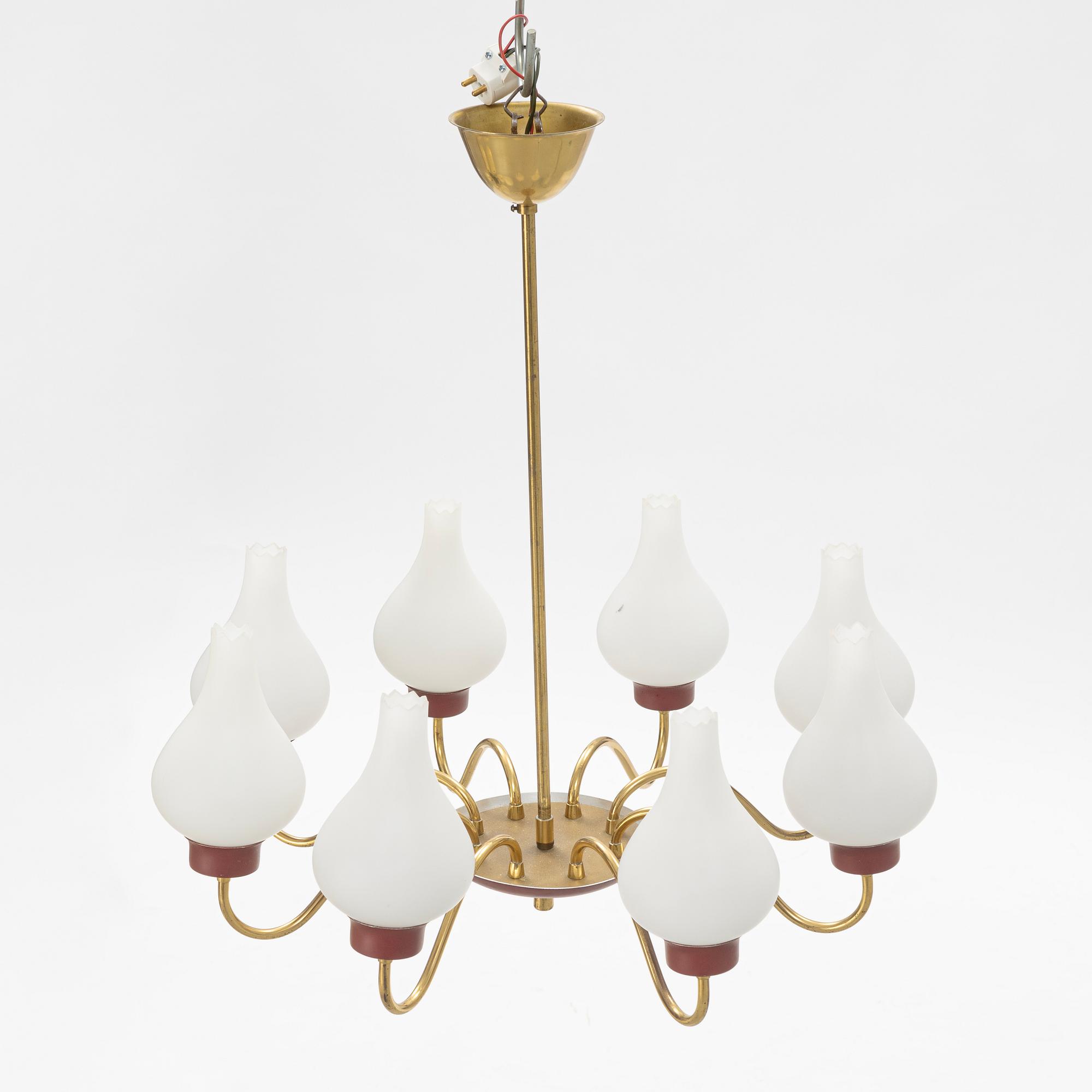 Taklampa, 1900-talets mitt. med åtta ljuspunkter.