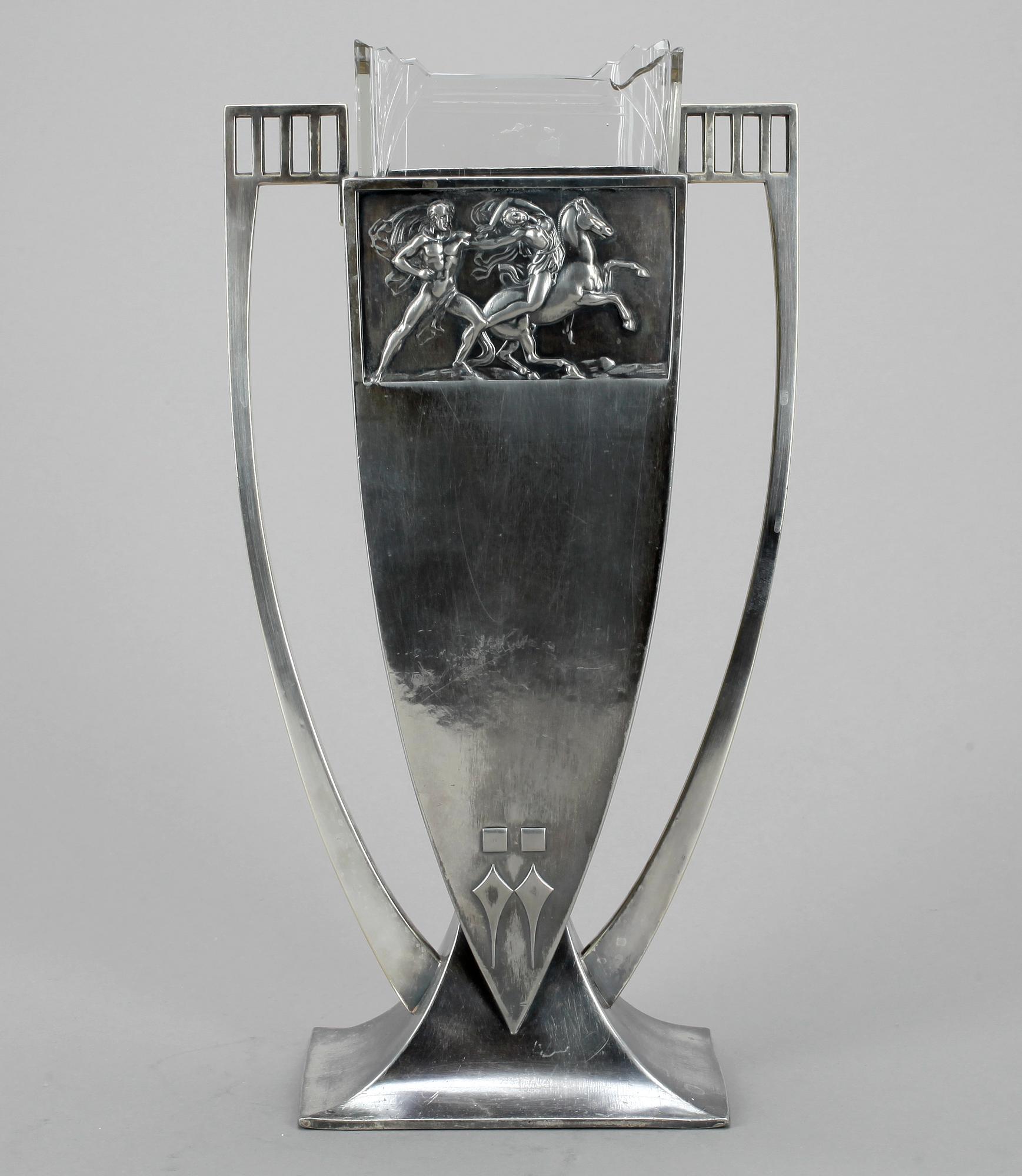 VAS, vitmetall samt glas, 1920-tal.