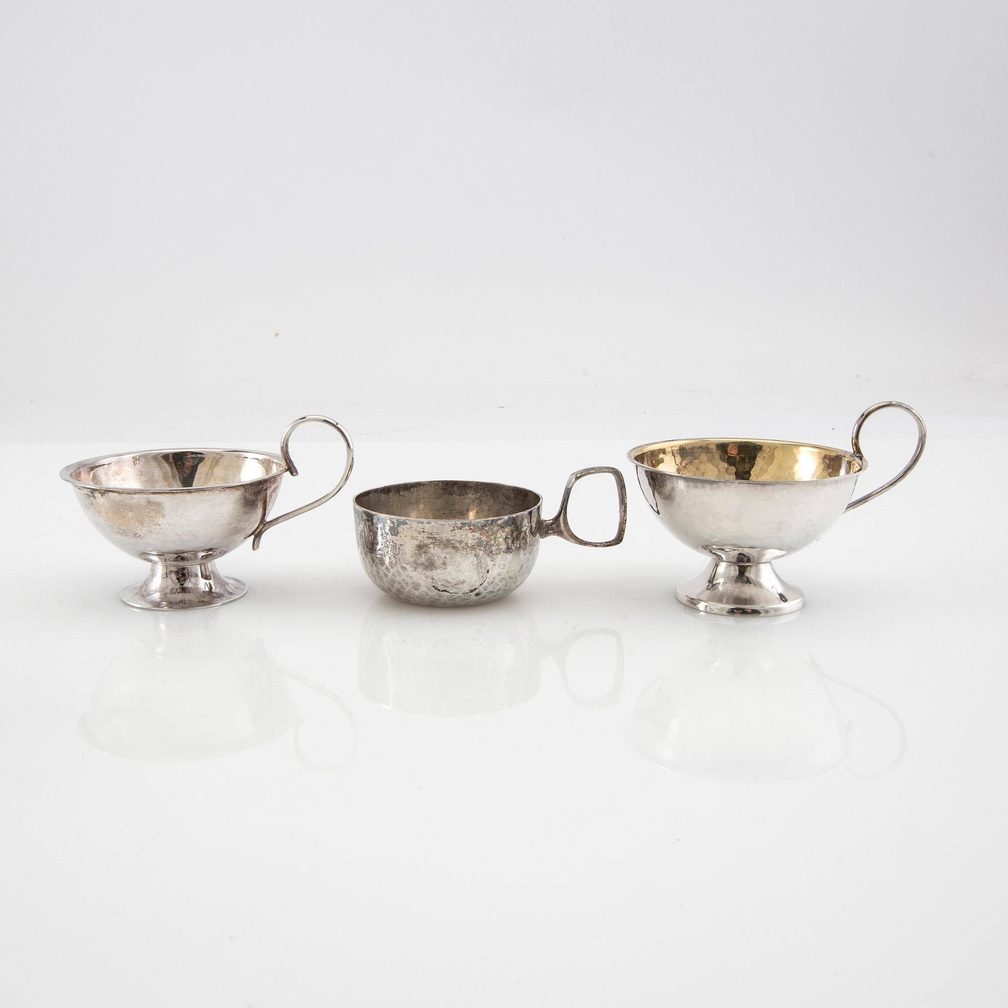 Punch mugs 6+2 and cocktail glasses 2+1 pcs silver.