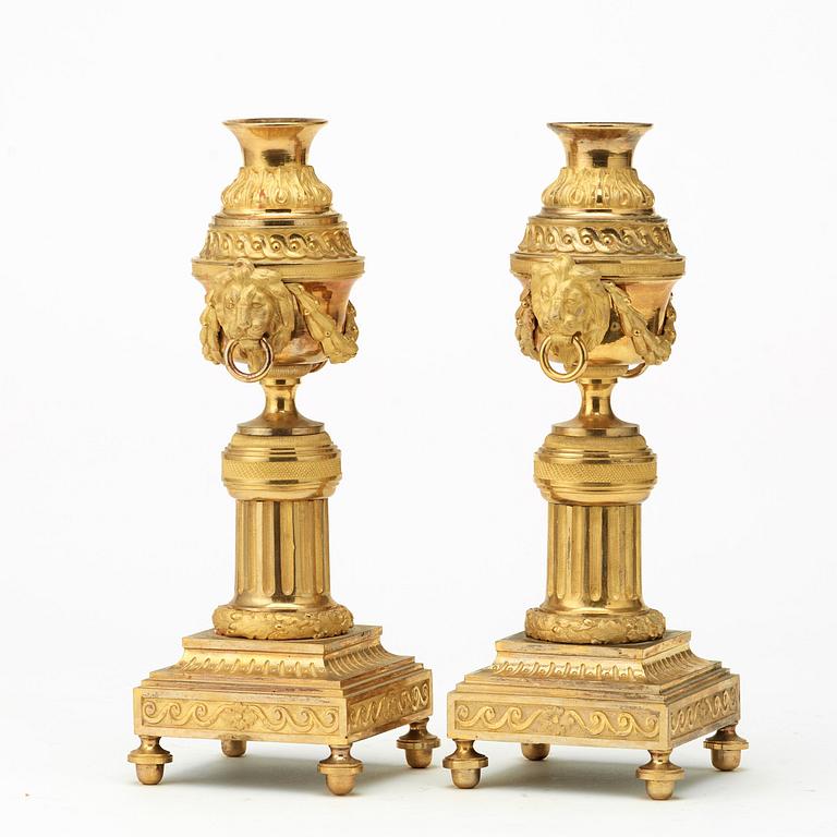 CASSOLETTER, för ett ljus, ett par, Louis XVI-stil, 1800-tal.