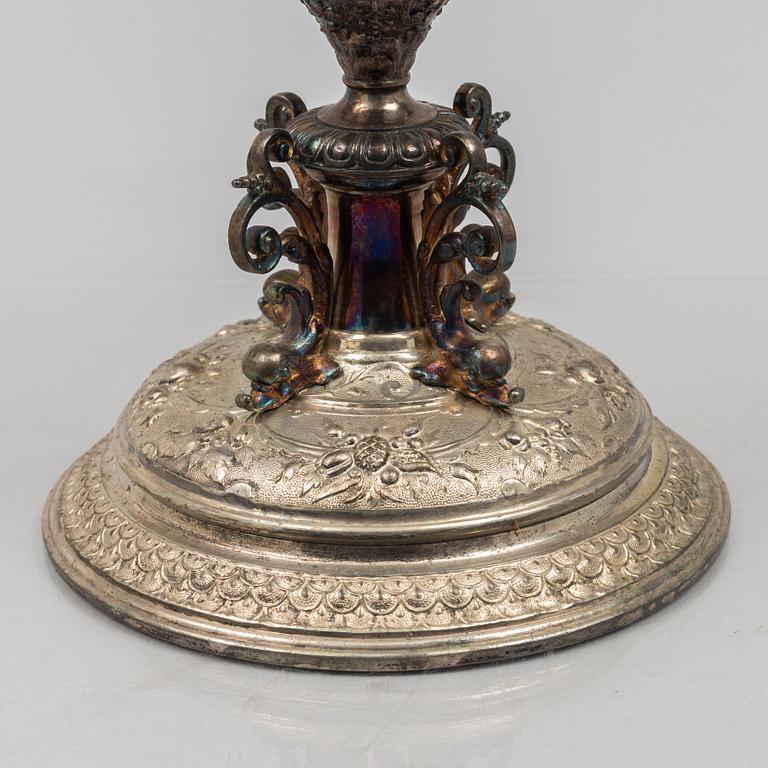 A Neo-Renaissance bowl, late 19th century.