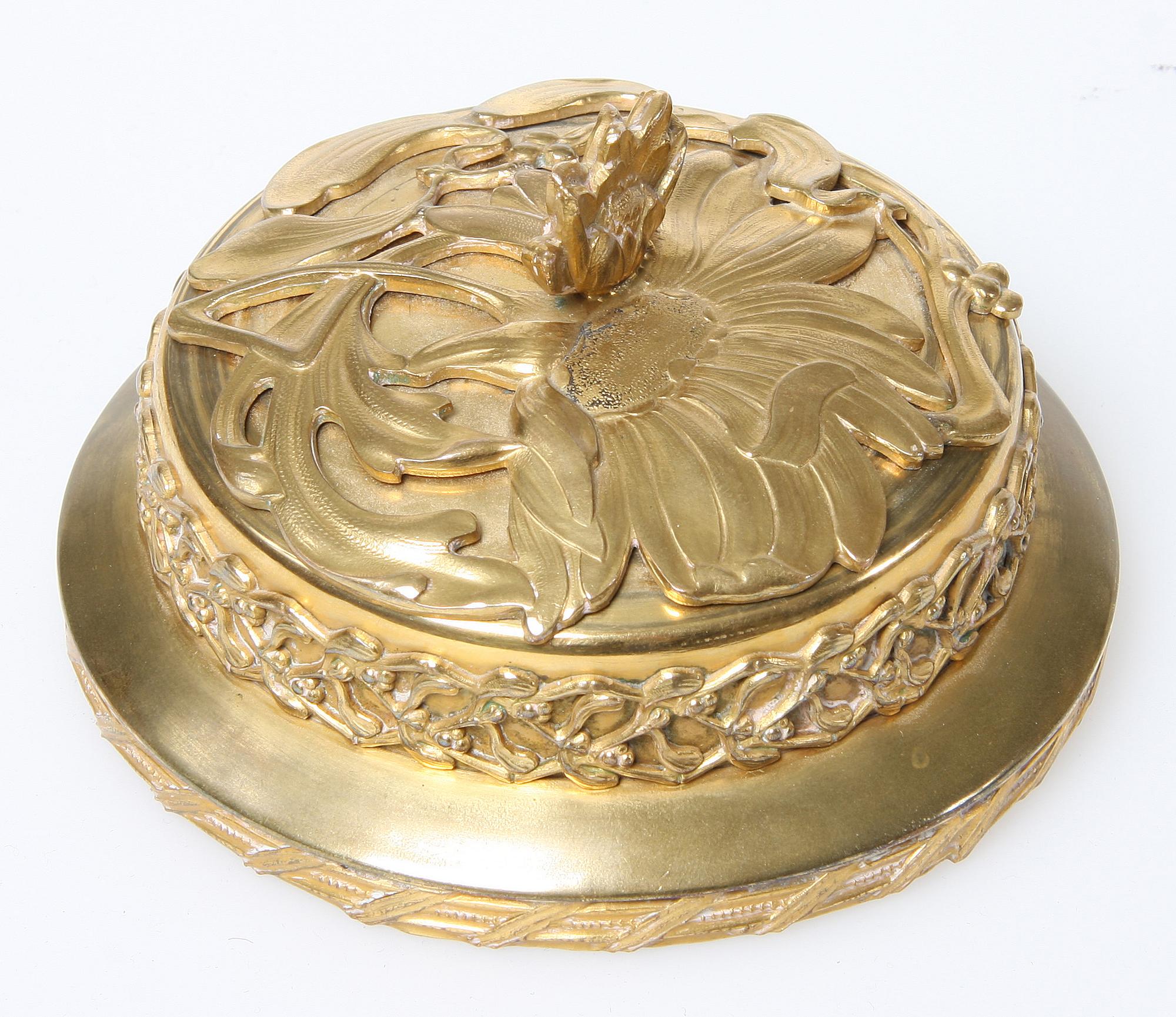 BONBONJÄR, jugend/jugendstil, glas o förgylld metall, tidigt 1900- tal.