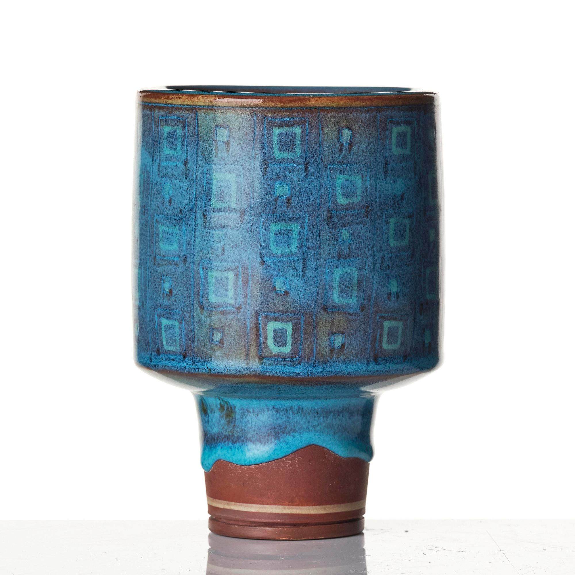 Wilhelm Kåge, a "Farsta" stoneware vase, Gustavsberg Studio, 1945.