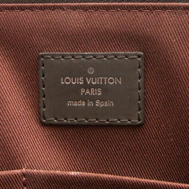 Louis Vuitton, "Porte Documents Jour" bag Spain 2021.