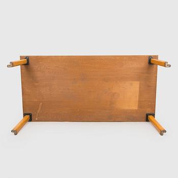 Alvar Aalto, a model E86 dining table / conference table for Artek, 1960s/70s.