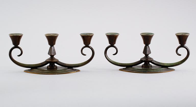 LJUSSTAKAR, 1 par, brons, Danmark, 1900-talets mitt.