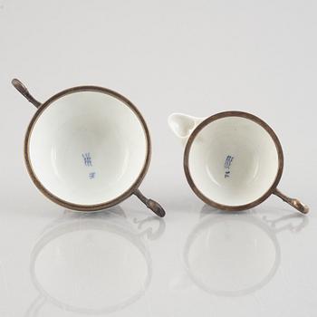 A 'Blue Fluted Half Lace' / 'Musselmalet' sugar bowl and creamer, Royal Copenhagen, around 1900.