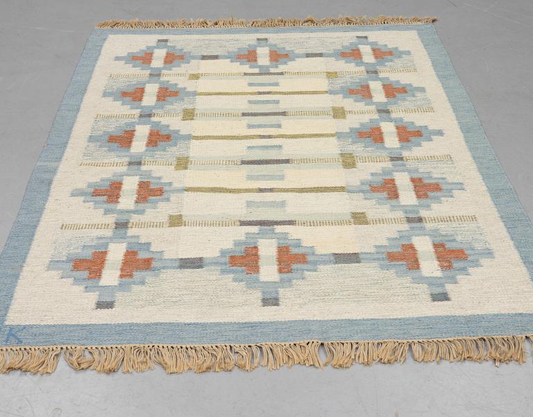 Karin Jönsson, possibly, a flat weave carpe, ca 249 x 173 cm, signed JK.