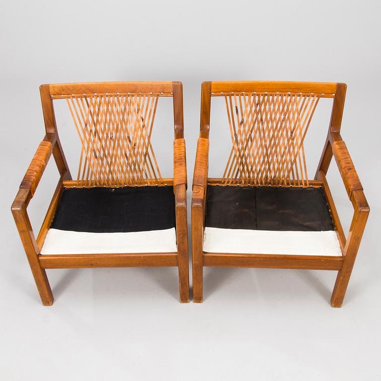 CARL GUSTAF HIORT AF ORNÄS, a pair of mid-20th-century armchairs, "Rialto" manufacturer Puunveisto Oy - Träsnideri Ab.