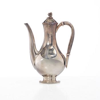 Mockakanna, sockerskål, gräddkanna samt bricka, silver, bl a Tyskland, med svenska importstämplar, 1900-tal.