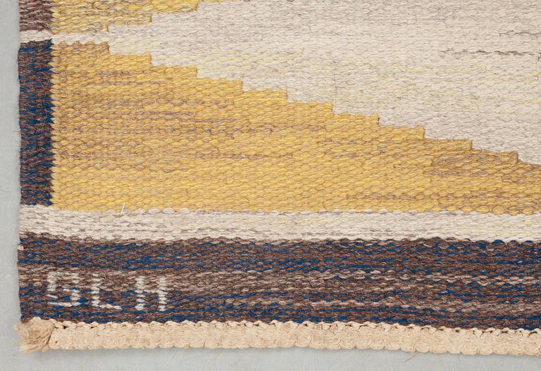CARPET. Tapestry weave (gobelängteknik). 260,5 x 174 cm. Signed GLH MS.