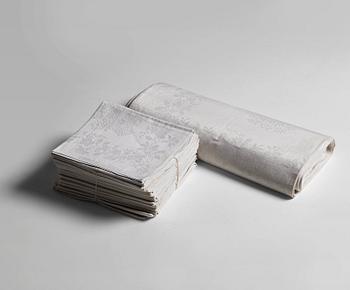 309. A TABLE CLOTH AND NAPKINS, 24 pieces, linen damask, the table cloth is dated 1827, ca 560-567 x 207,5 cm, Sweden 1827.