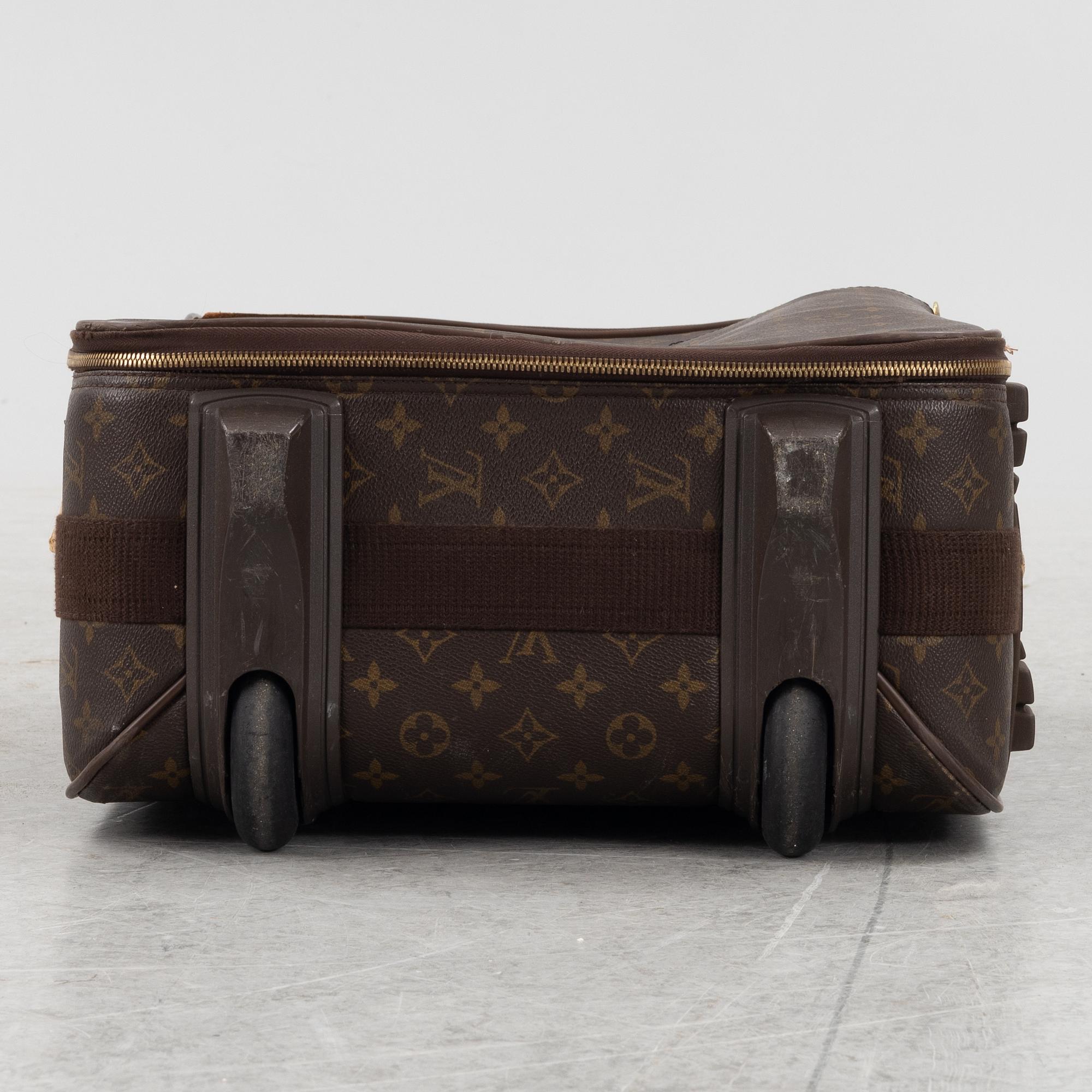 Louis Vuitton, Luggage, "Pégase 55".