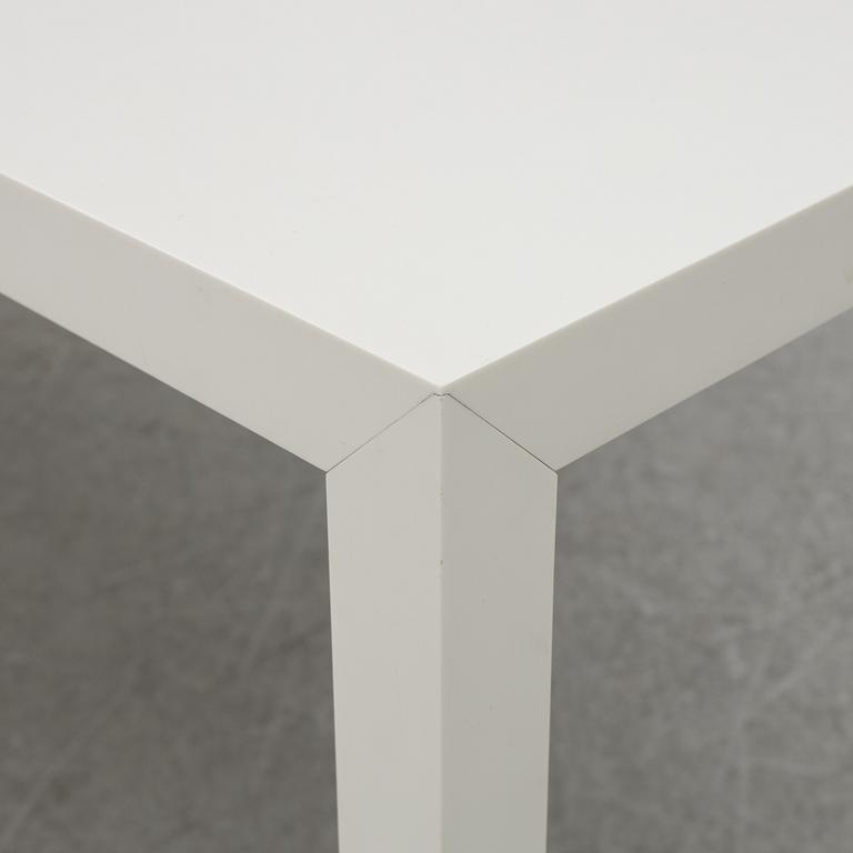 Michele Cazzaniga, matbord, "Tense Table", MDF Italia, samtida.