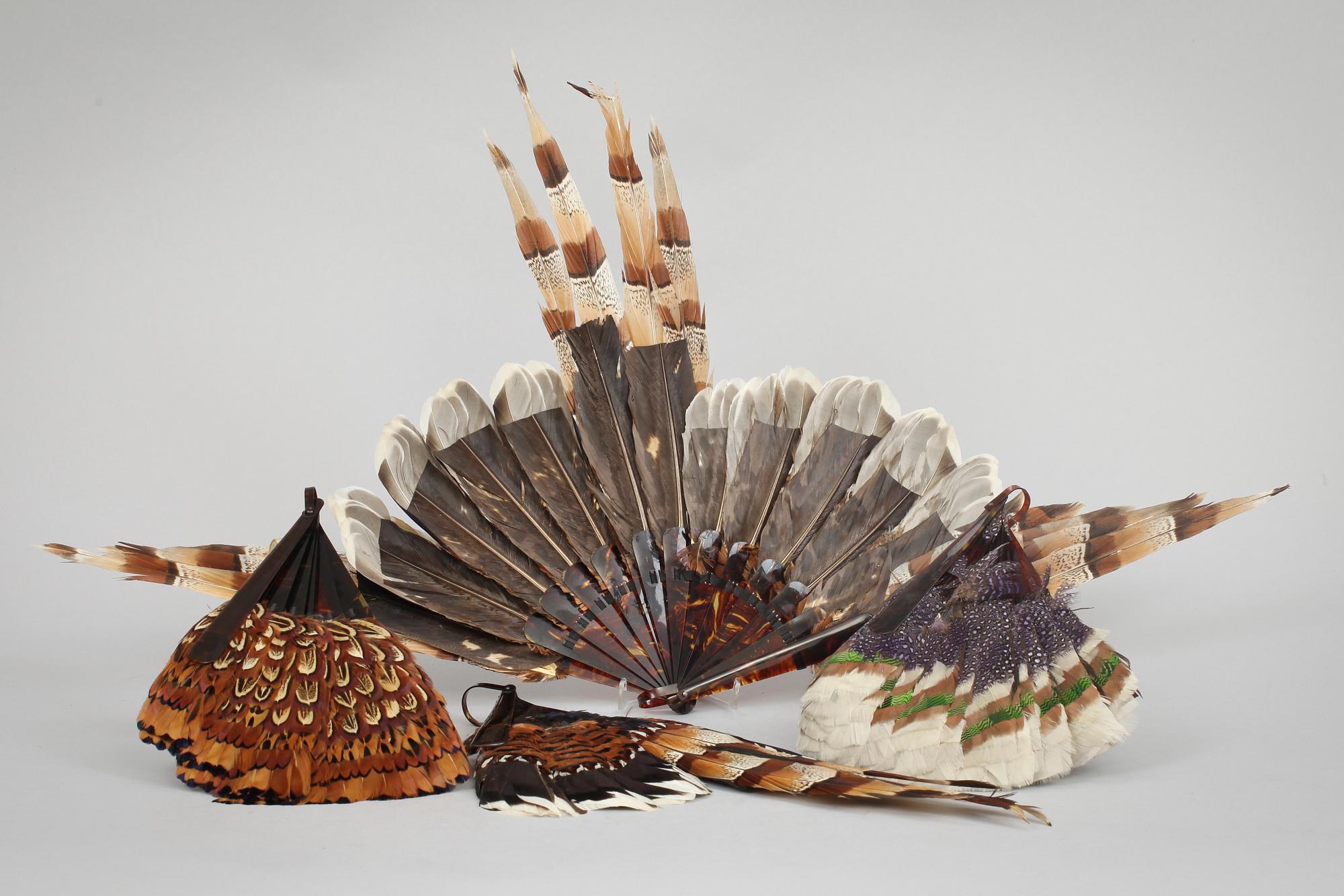 FOLDING FAN, 4 pieces, Southeast Asia from the first half of the 20th century.