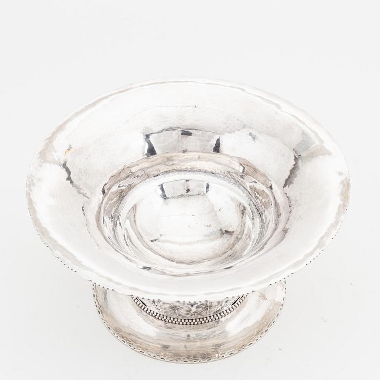 An art nouveau silver centrepiece, mark of K. Anderson, Stockholm 1915.