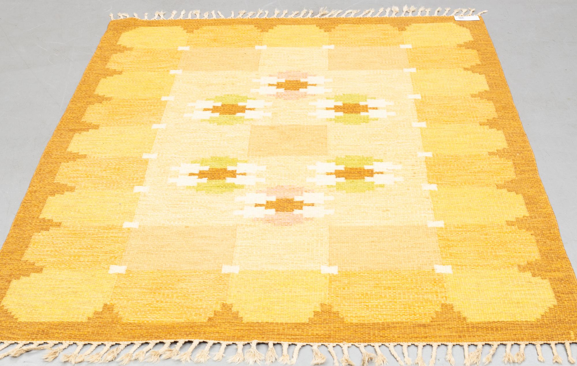 Ingegerd Silow, carpet, flat weave, signed IS, 232 x 165 cm.