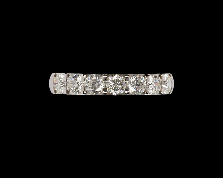 RING, Cartier, briljantslipade diamanter, tot. ca 1.20 cts. (E-F/VVS).