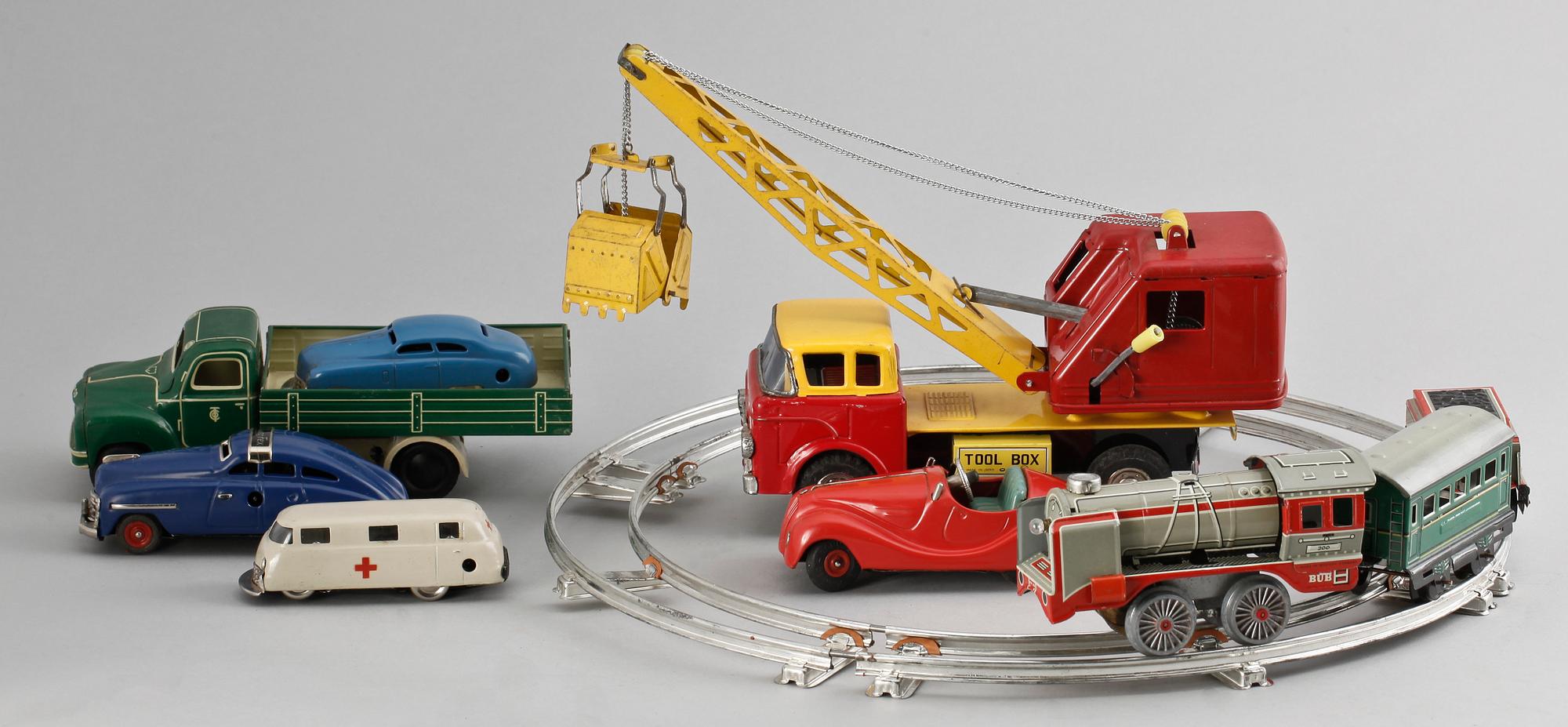 PARTI LEKSAKER, 14 delar, bl a Schuco. 1900-talets mitt.