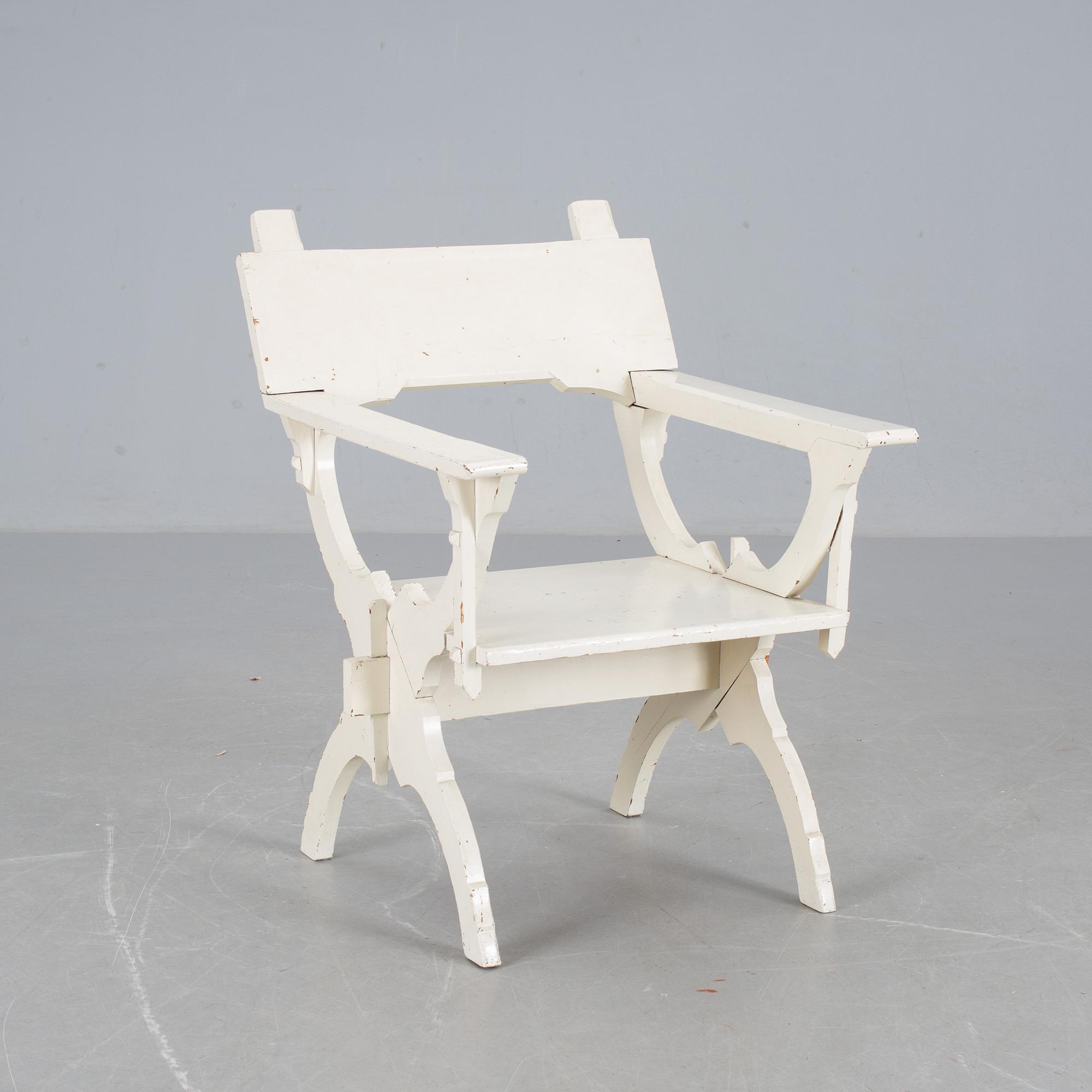 KARMSTOL. sk Zornstol. Signerad av snickare Johan Viktor Fritzberg, Mora 1908.