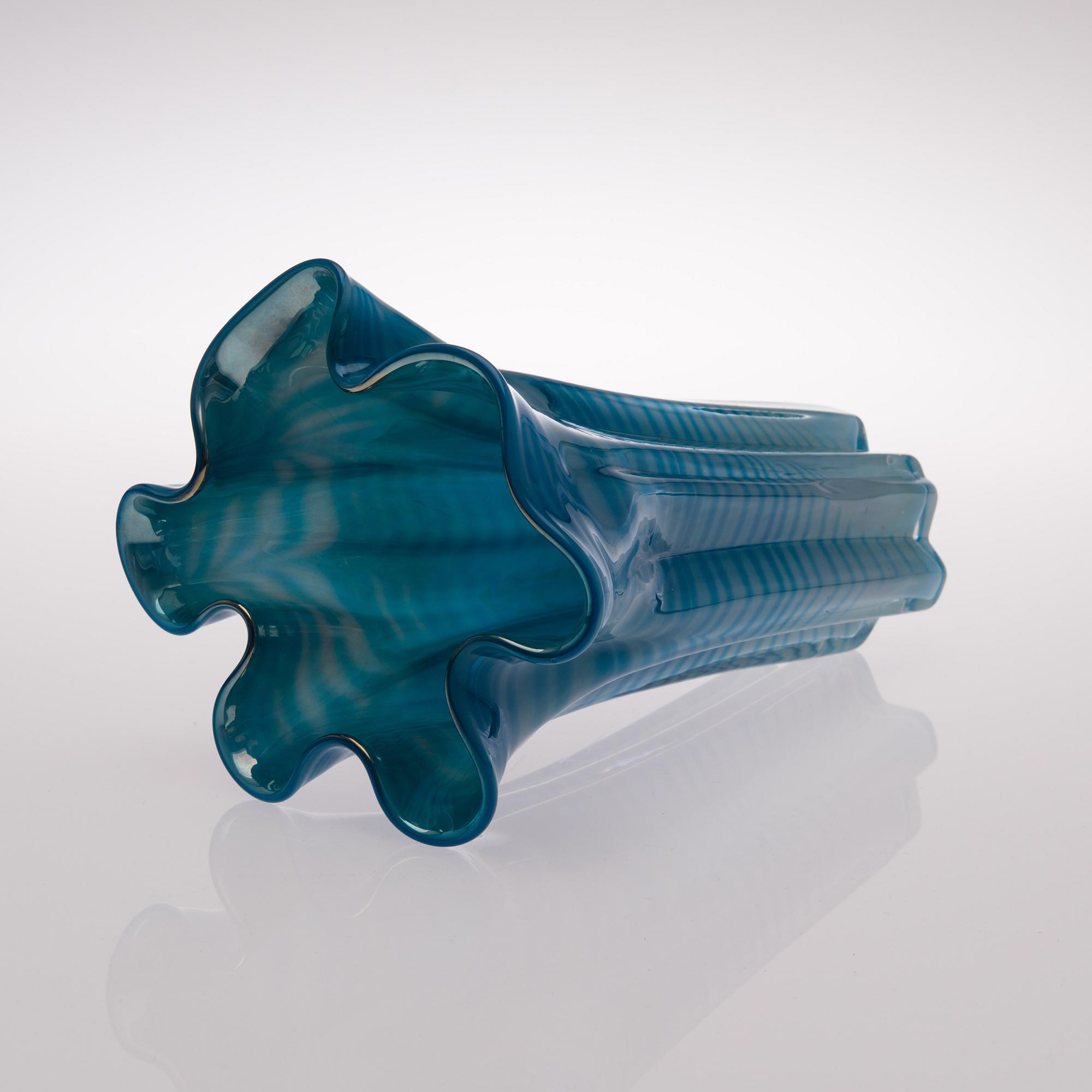 OIVA TOIKKA, MALJAKKO. Sign. Oiva Toikka Nuutajärvi Notsjö 1988.