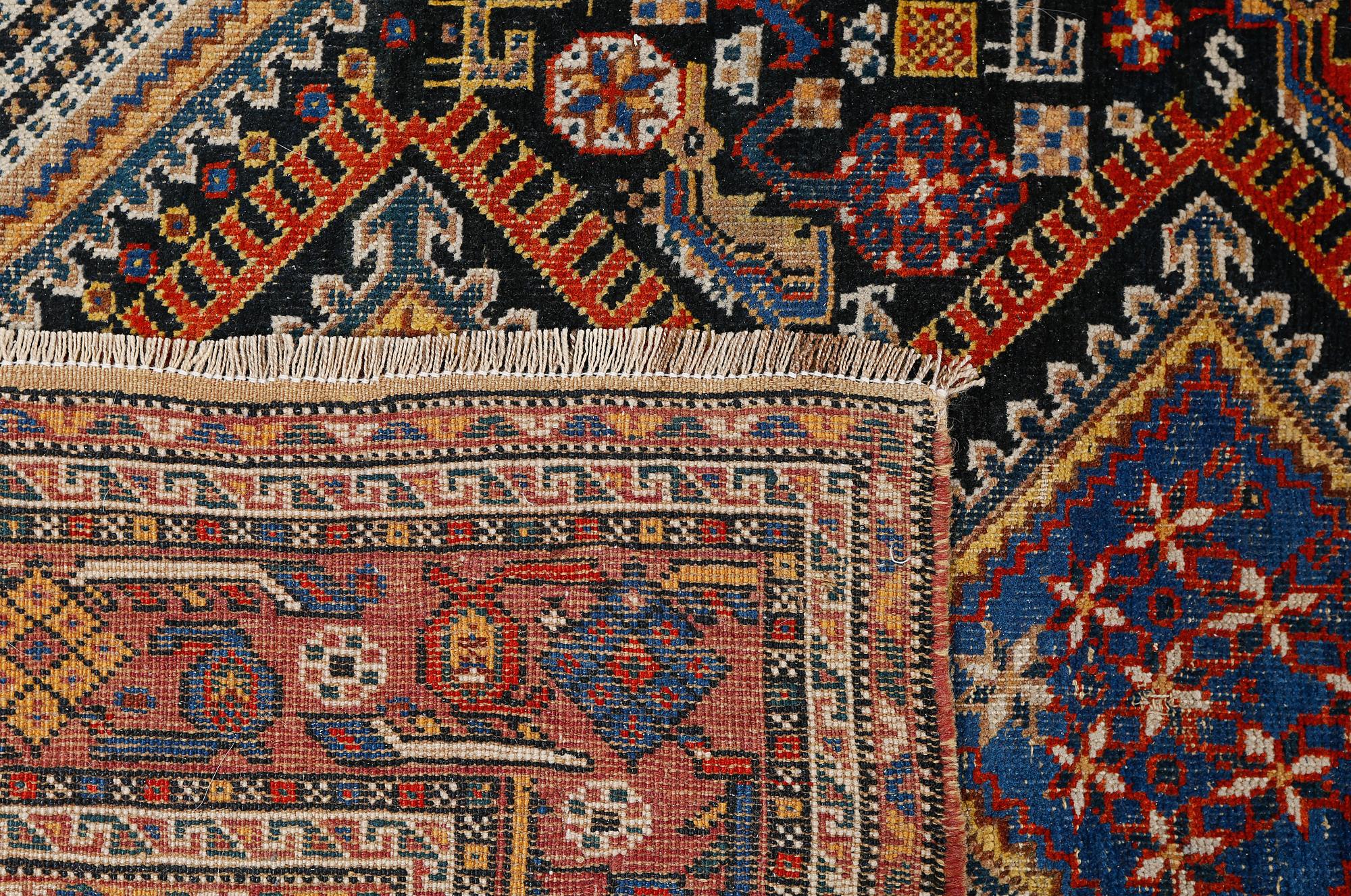MATTA, troligen Khamseh, old/semiantik, ca 165 x 120 cm.