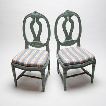 STOLAR, ett par, gustaviansk stil, 1800-tal.