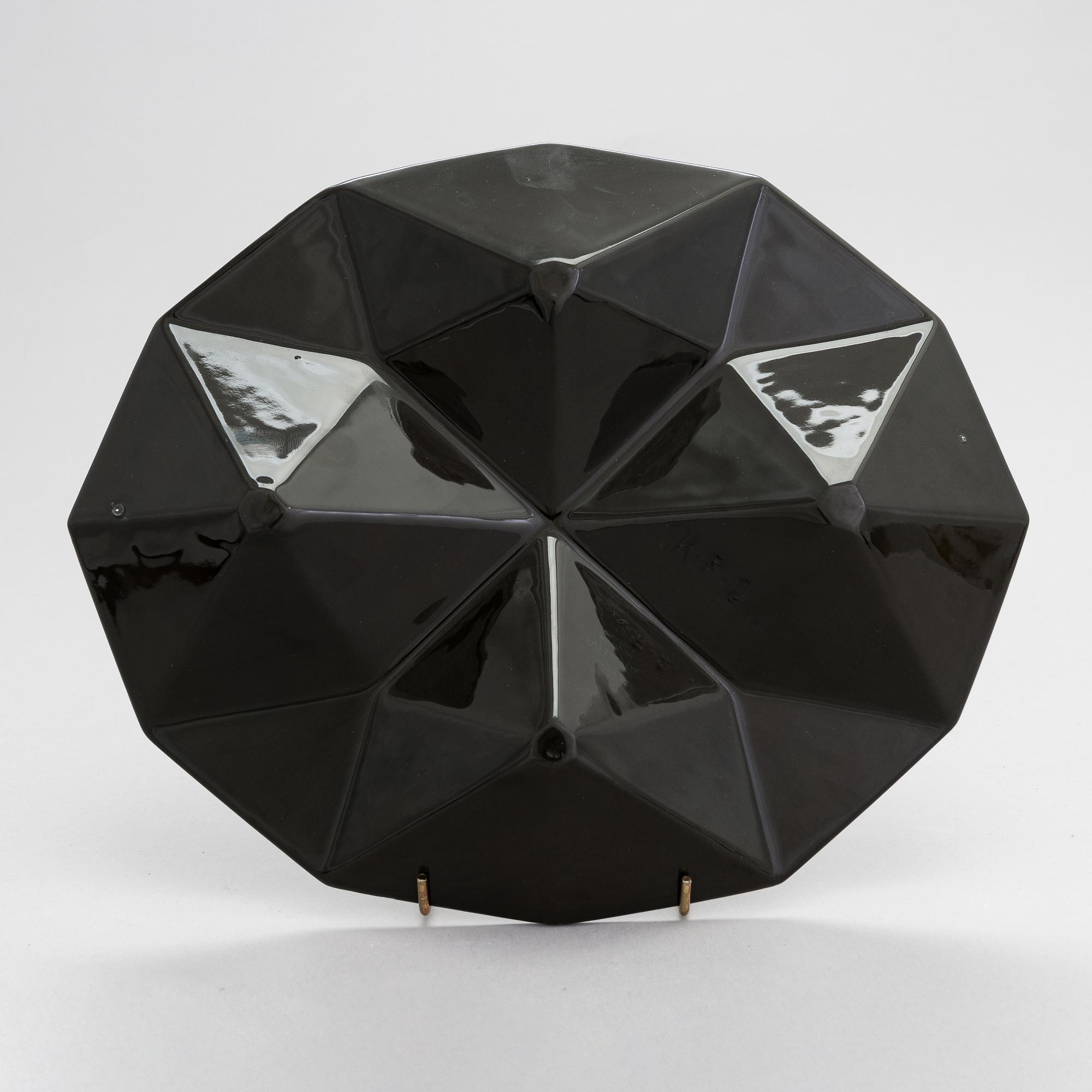 Kaj Franck, a 1960's 'KF-2' dish for Arabia.