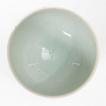 Alev Ebüzziya Siesbye, bowl, numbered 196/500, signed, Royal Copenhagen.