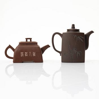 A group of four square yixing teapots, China, 1970/80s.