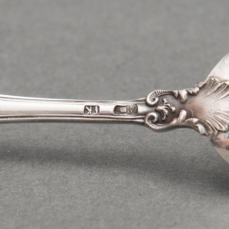 A SET OF TWELVE SILVER COFFEE SPOONS, Gustav Klingert, Moscow ca 1900.