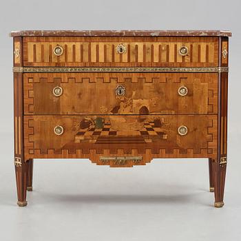 BYRÅ, i Carl Lindborgs art (mästare i Stockholm 1781-1808), gustaviansk, 1700-talets slut.