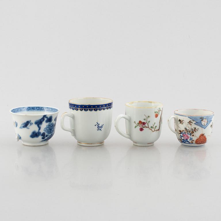 Eleven pieces of Chinese porcelain, 18th and 19th century.