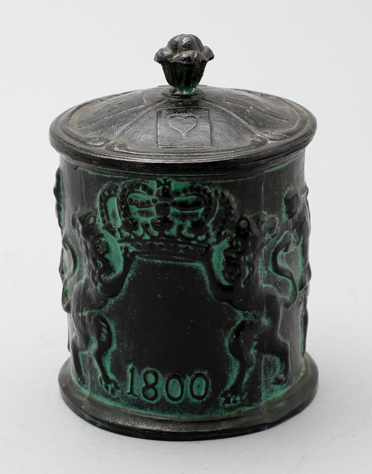 TOBAKSBURK, gjutjärn, 1900-tal.