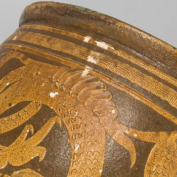 Lattiaruukku, keramiikkaa. Kiina, 1900-luku.