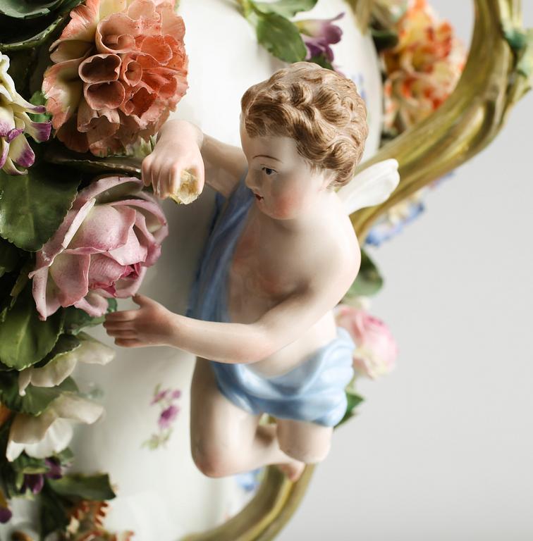 LOCKURNA, porslin, Meissen, 1800-/1900-tal.