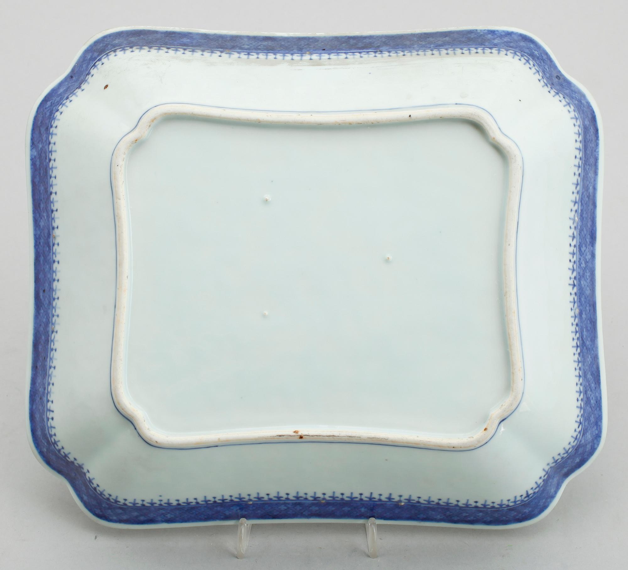TERRINFAT, porslin, Kina, 1800-tal.