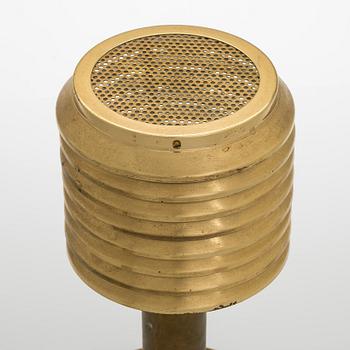 Hans-Agne Jakobsson, pöytävalaisin, malli B142,  Markaryd, 1960-70-luku.